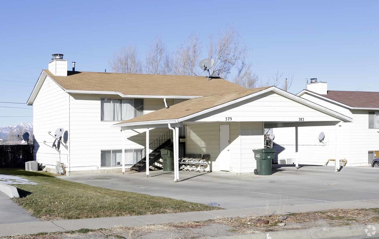 Primary Photo - Oquirrh Apartments