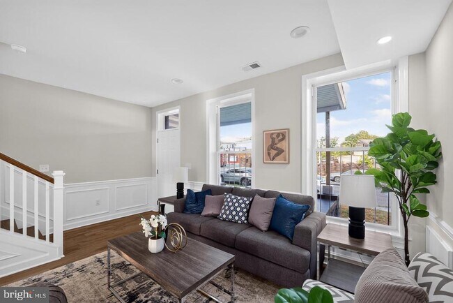 Foto del edificio - 1613 N Longwood St