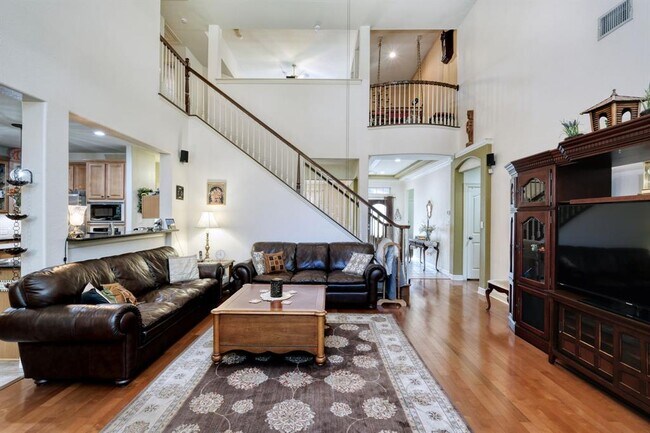 Foto del edificio - 1800 Bluffwood Pl