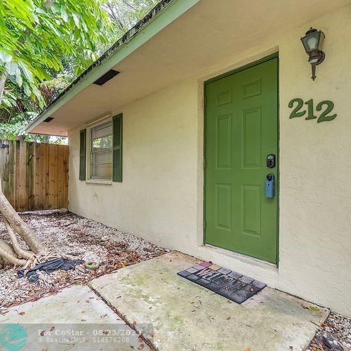 Primary Photo - 212 NE 1st Ave