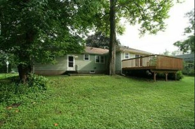 Building Photo - AVAILABLE NOW!!!  Rent Reduced through Jul...
