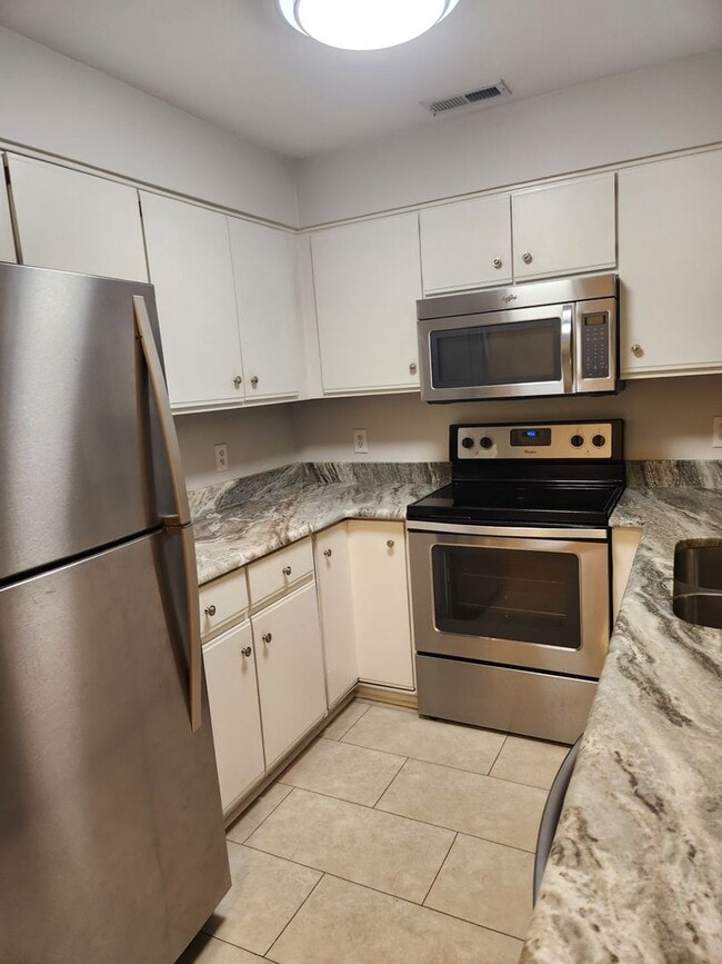 Photo - 2 Bedroom Condo Close to Wrightsville Beach