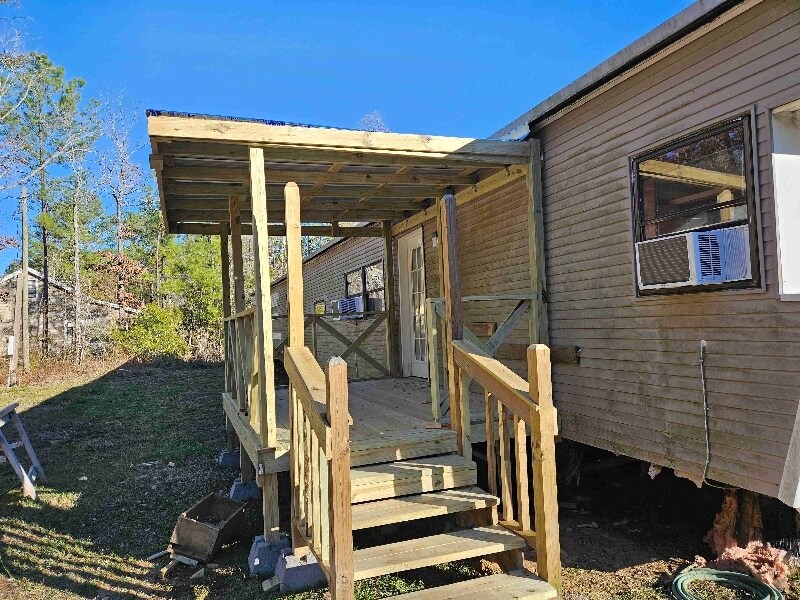 Foto principal - 230 Decker Rd