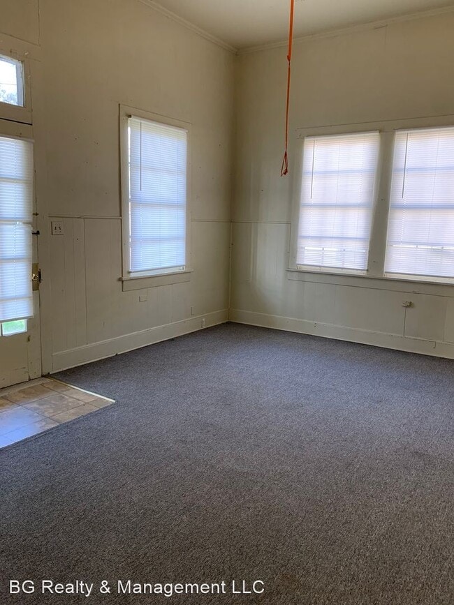Building Photo - 2 br, 1 bath House - 507 S. Lewis