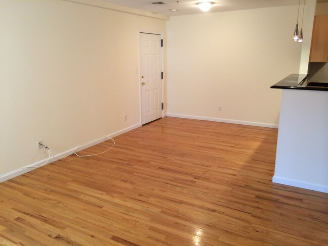 Building Photo - 6109 Park Ave