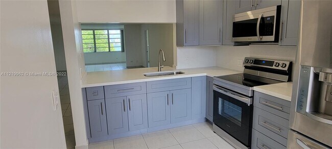 Foto del edificio - 441 NE 195th St