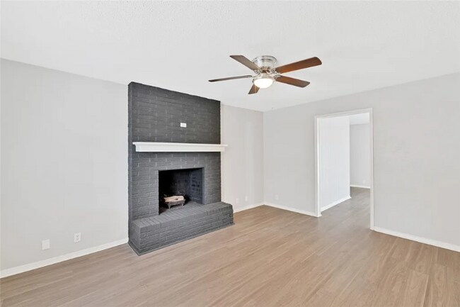 Building Photo - 205 San Jacinto Ct