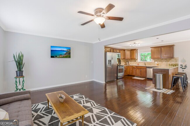 Foto del edificio - 3211 Flamingo Dr