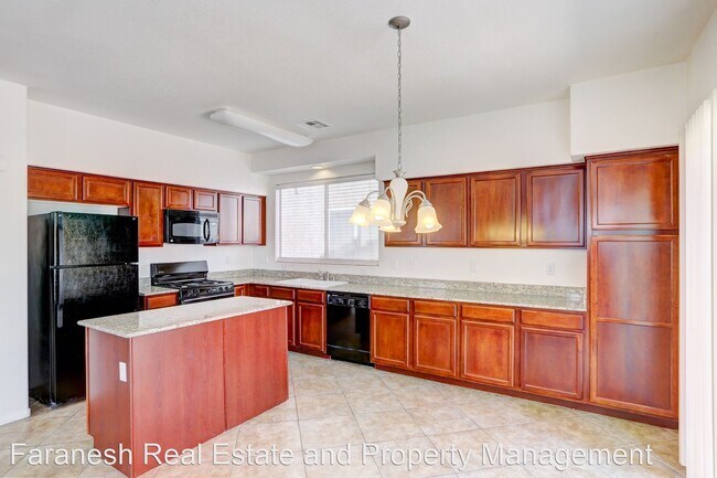 Foto del edificio - 3 br, 2 bath House - 7936 Stormy Falls St
