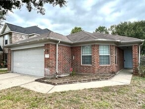 Building Photo - 2723 Packard Elm St