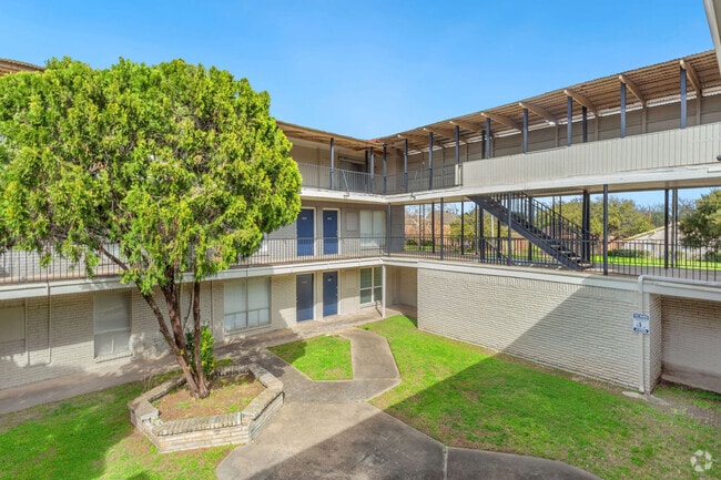 Building Photo - Parkgreen on Gessner