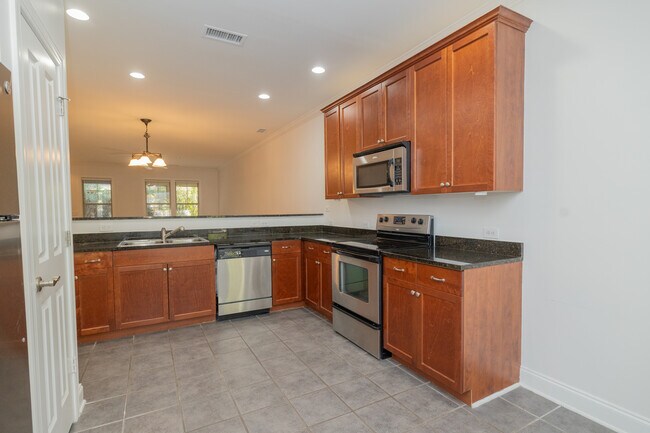 Foto del edificio - 5562 Colonial Chatsworth Cir