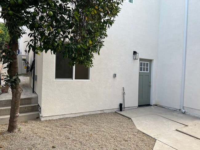 Foto del edificio - 3172 Fairmount St