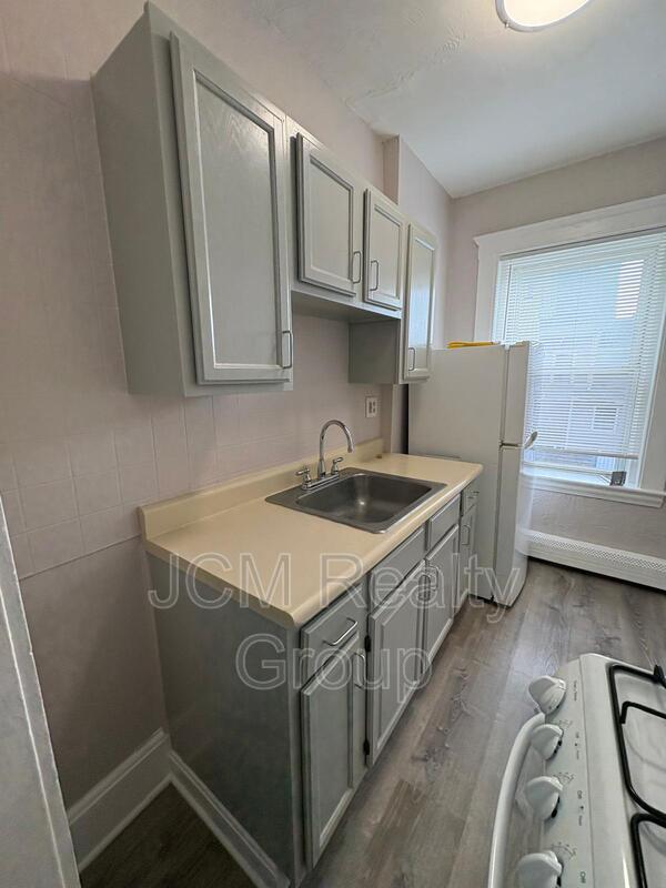 Photo - 167 N Common St
