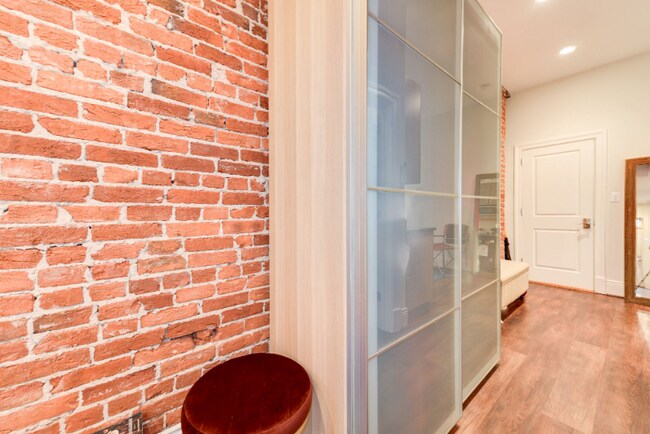 Building Photo - 2906 13th St NW