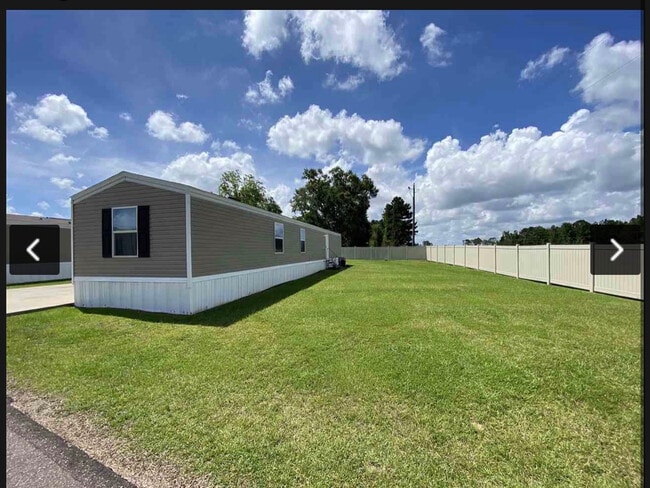 Building Photo - 151 Tommy Stubbs Rd