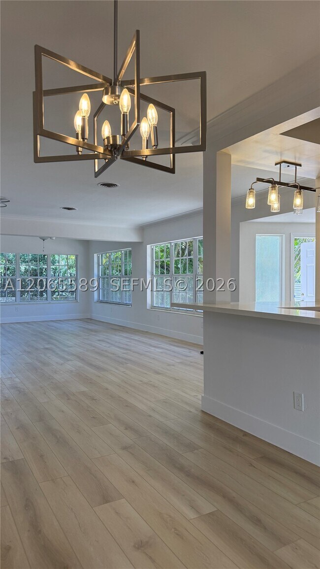 Building Photo - 921 Belle Meade Island Dr
