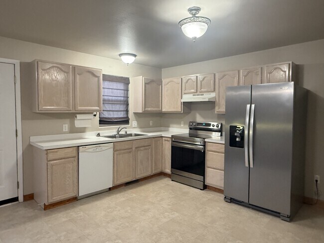 Foto del edificio - 3390 Canyon Dr