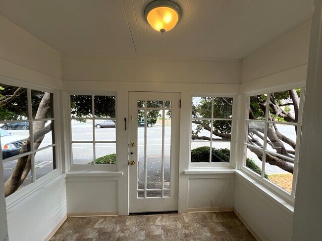 Building Photo - 730-736 J &amp; 831 8th [PRM: Renee] (3)