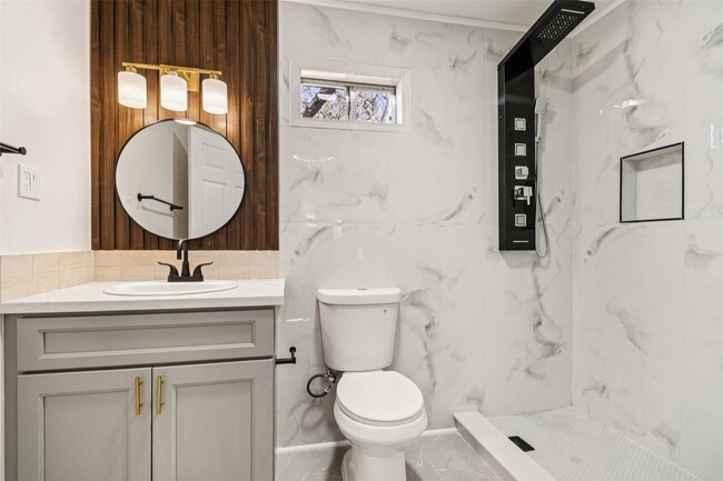 Building Photo - 1307 Saddle Rock Dr