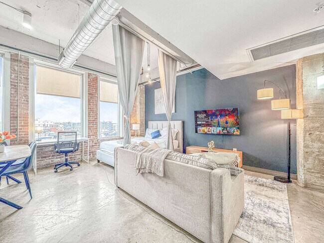 Foto del edificio - 555 Evergreen St