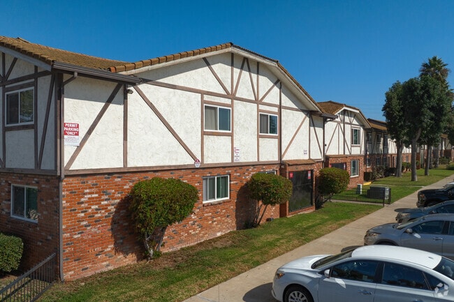 borrar - Essex Manor Apartments