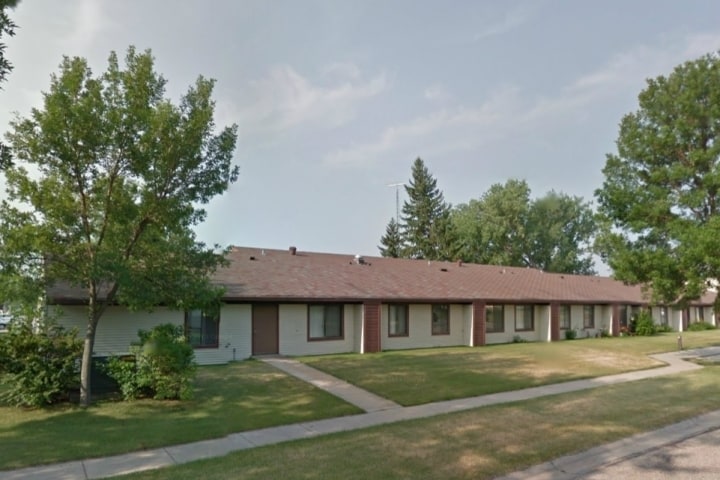 Primary Photo - Ellendale Apartments