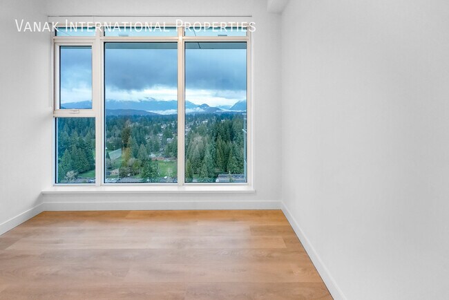 Building Photo - Luxury Sub-Penthouse | 2 Bed, 2 Bath + 2 Parking | Stunning Views