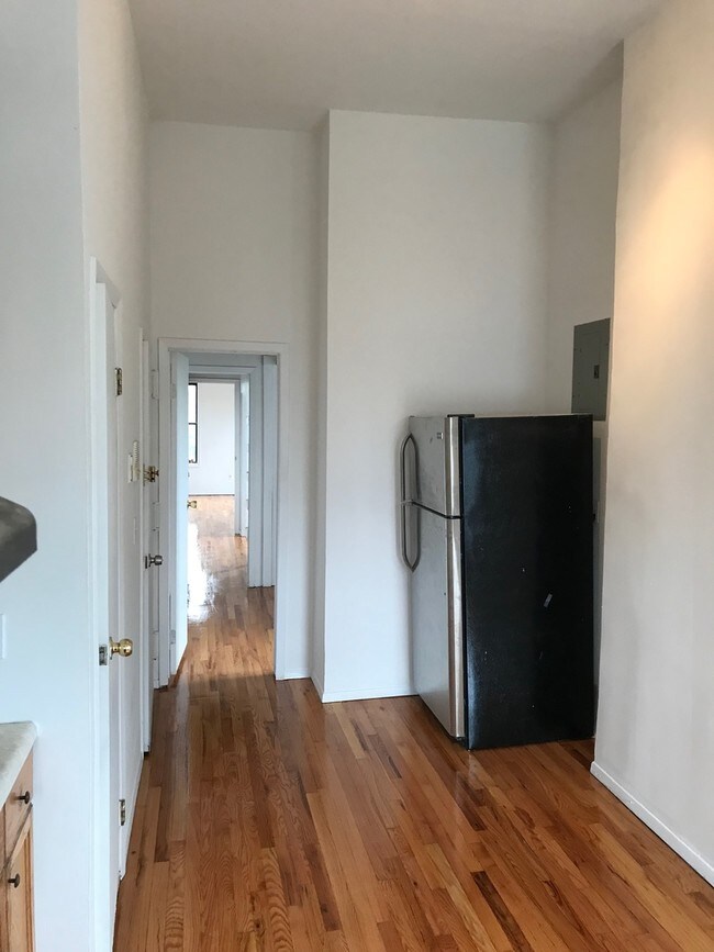 Building Photo - 146 Wythe Ave