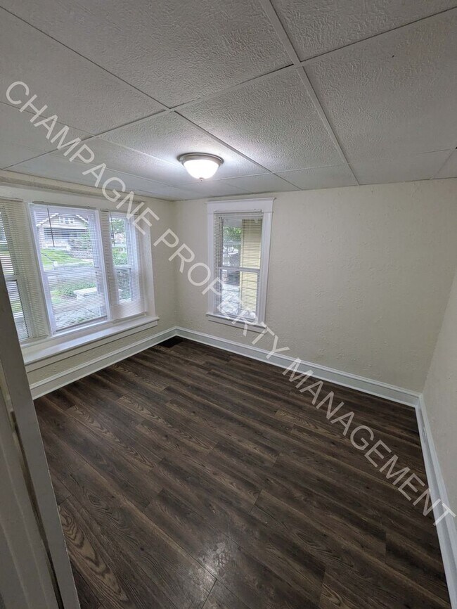 Foto del edificio - 3 Bedroom Home, centrally located in the heart of Kansas City