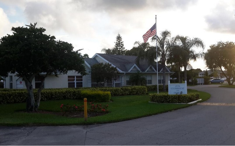 1512 SE Royal Green Cir, Port Saint Lucie, FL 34952 Apartments in