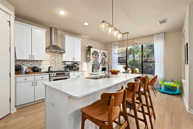 Foto del edificio - 2819 Corbin Ln