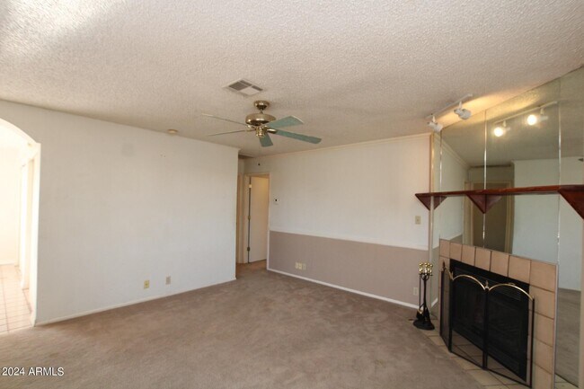 Foto del edificio - 502 W Yukon Dr