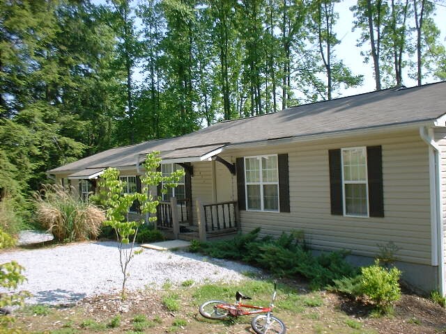 Building Photo - 1826 Lower Ridgewood Blvd