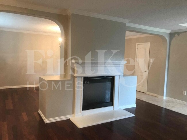 Foto del edificio - 621 Stellaway Dr