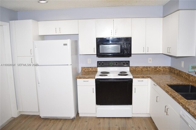 Building Photo - 1497 Veracruz Ln