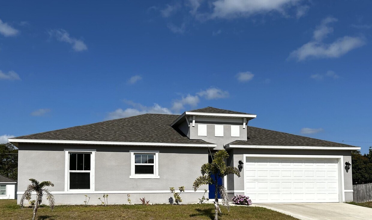 Foto principal - STUNNING 3/2 HOME Palm Bay