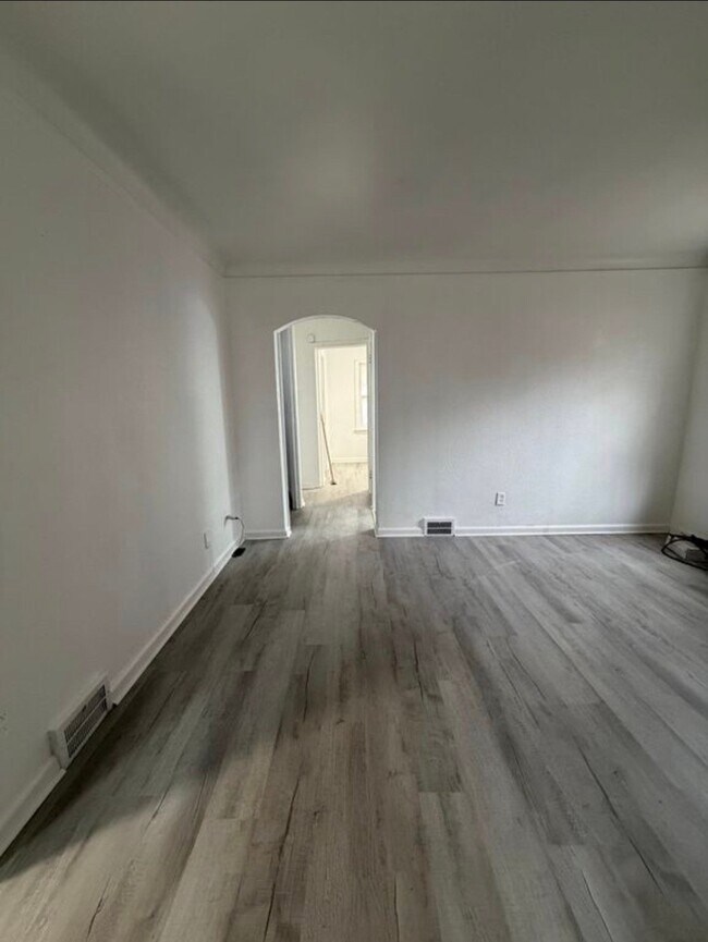 Foto del edificio - 10835 Somerset Ave