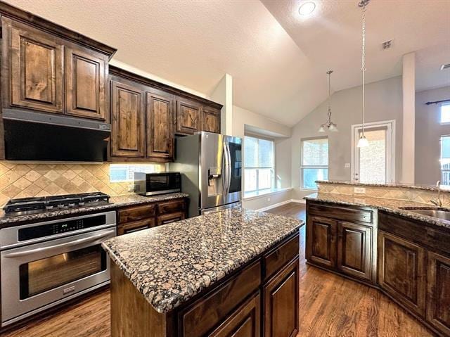 Foto del edificio - 2453 Ranchview Dr