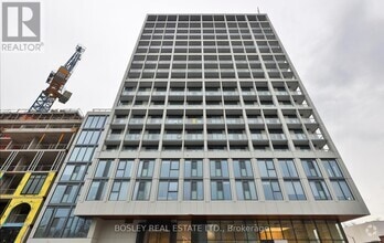 Building Photo - 2020-2020 Bathurst St