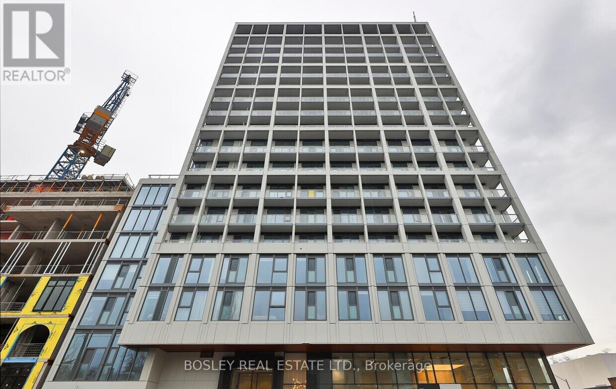 Photo principale - 2020-2020 Bathurst St
