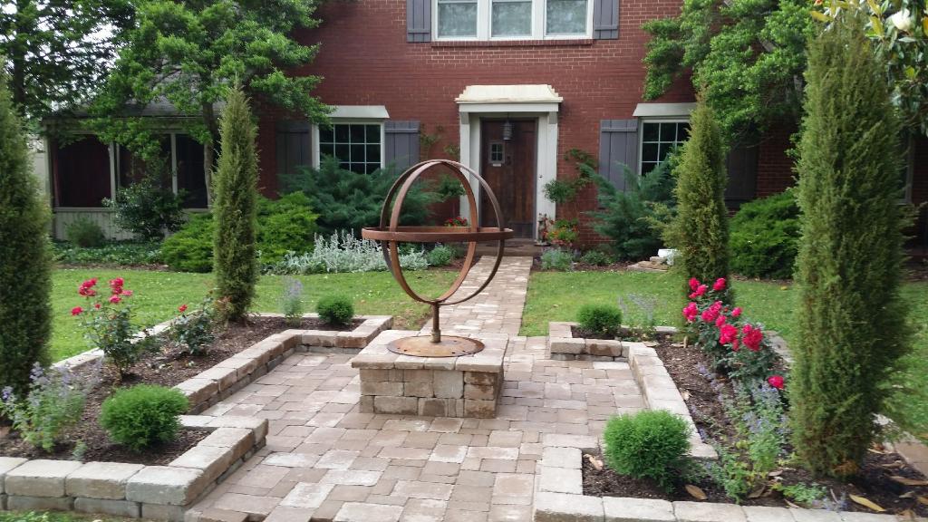 Front Walkway - 1105 Winding Way Rd