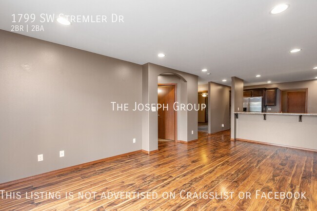 Building Photo - 1799 Stremler Dr
