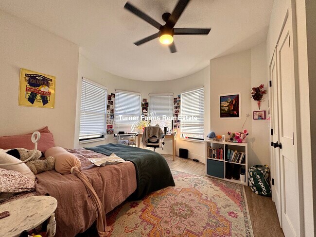 Foto del edificio - 1510 Tremont St