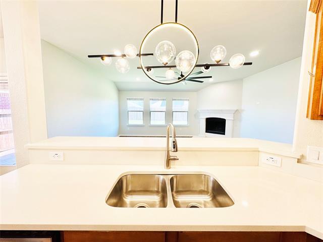 Foto del edificio - 1108 Sandalwood Rd