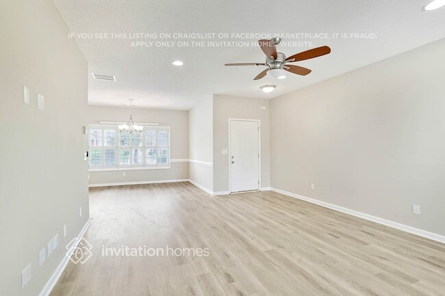 Building Photo - 805 City Park Dr