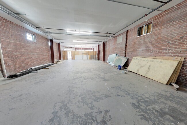 Foto del edificio - 2000 Reynolds Ave