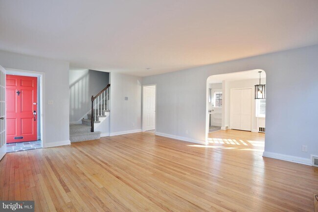 Building Photo - 8209 Pleasant Plains Rd