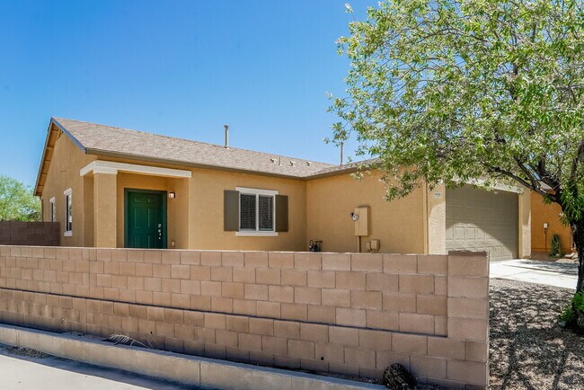 Foto del edificio - 8448 W Green Kingfisher Ln