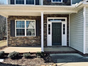 Building Photo - 17 Stonebury Dr